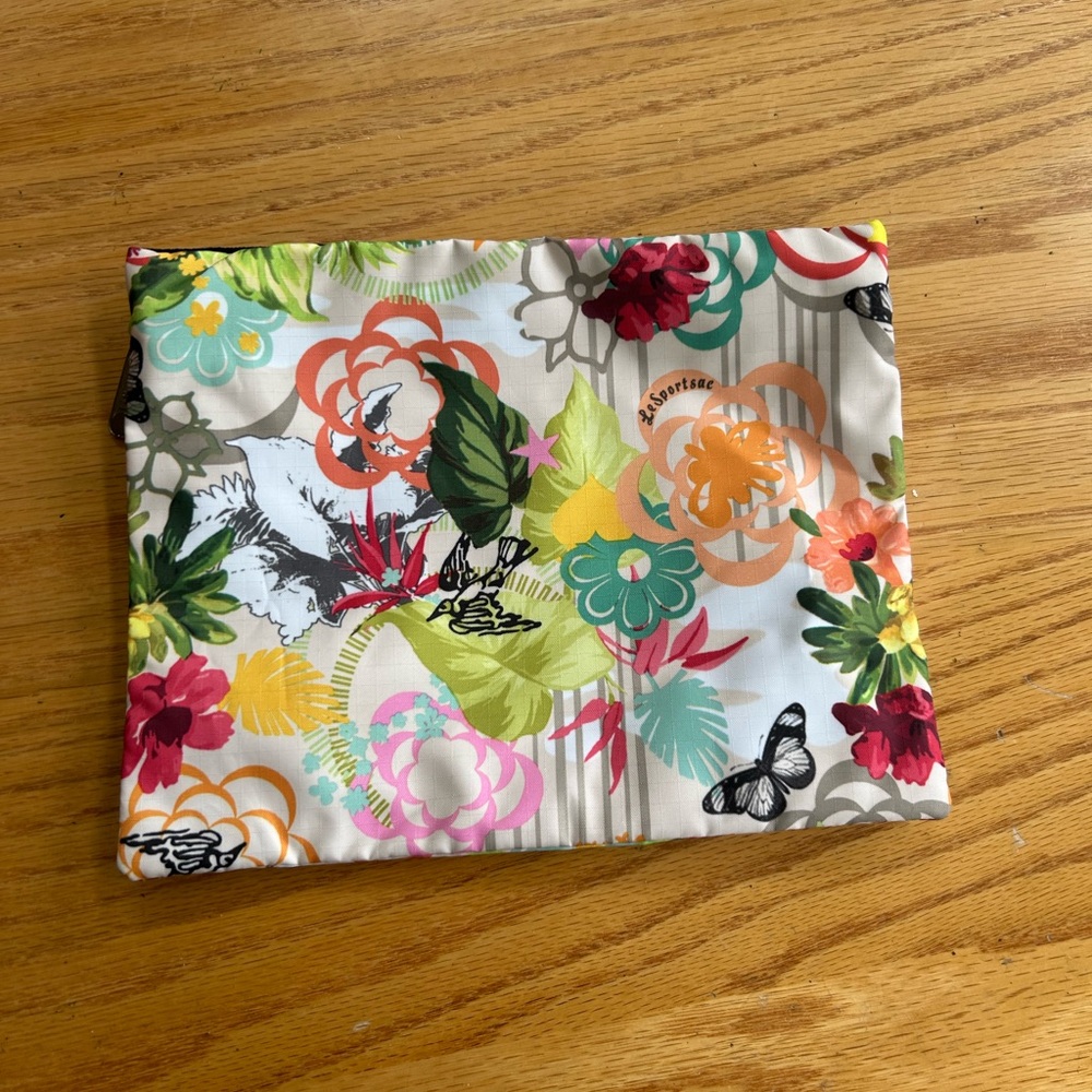 LeSportsac Tropical Floral Cosmetic Bag Pouch Butterfly Bird Print 9”x7” - Picture 4 of 6